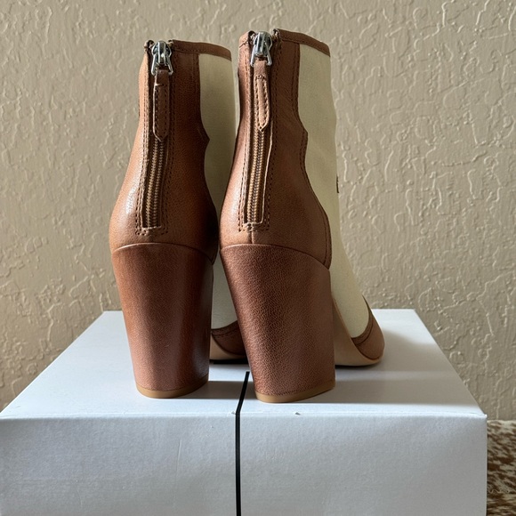 Dolce Vita Leather Heeled Ankle Boots - Noraya Size 8. Brand New. Never worn. - Picture 6 of 6